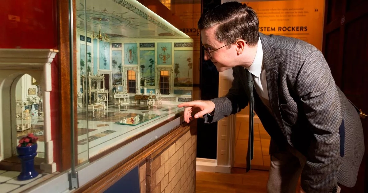 Inside one of the world's biggest doll houses at The Little Museum of Dublin