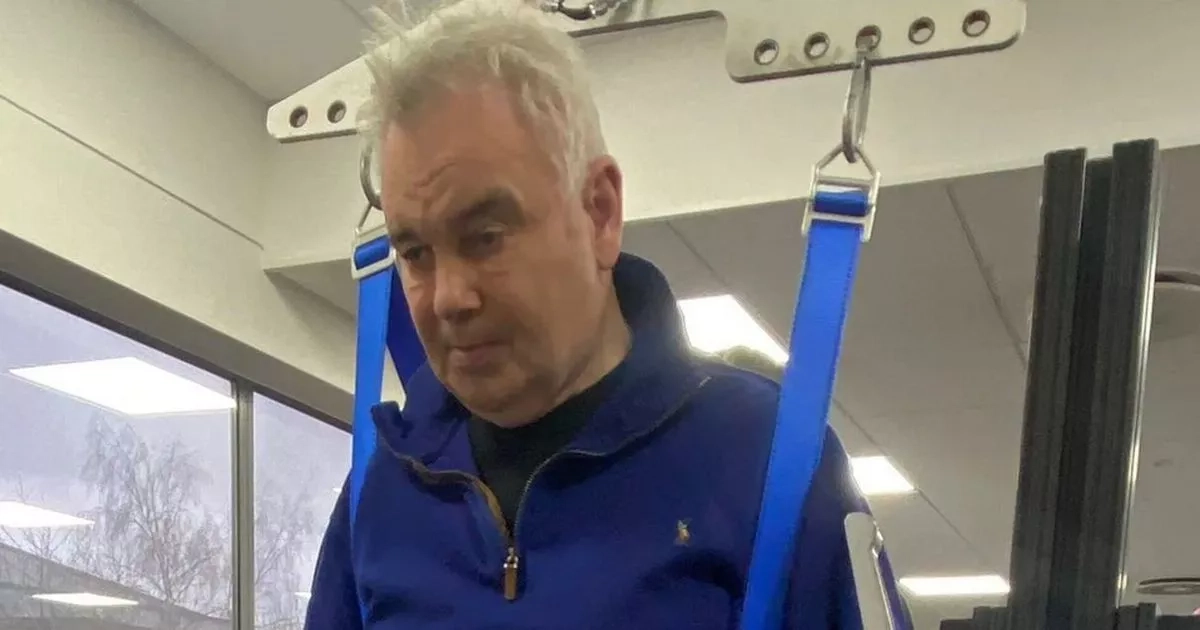 Eamonn Holmes' painful health battle leaves him asking fans to 'pray for him'