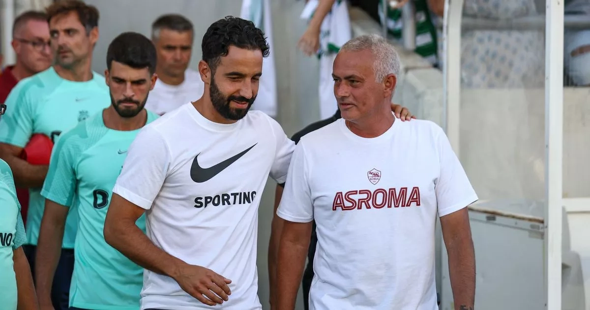 Man Utd stars can't get 'Jose Mourinho treatment' due to Ruben Amorim's dressing room ban