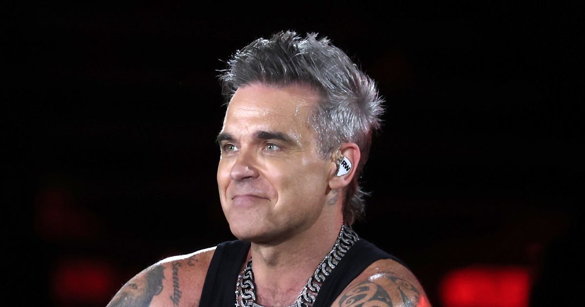 Robbie Williams finally addresses secret Glastonbury performance rumours