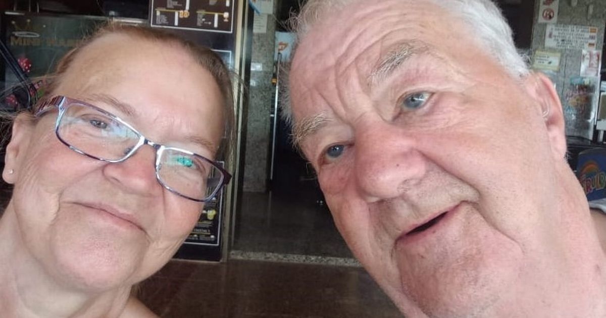 British dad suffered two symptoms before dying from 'half cooked hotel chicken'