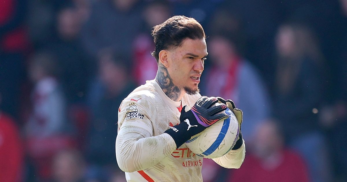 Ederson 'reaches agreement' on stunning Man City exit as replacement keeper picked