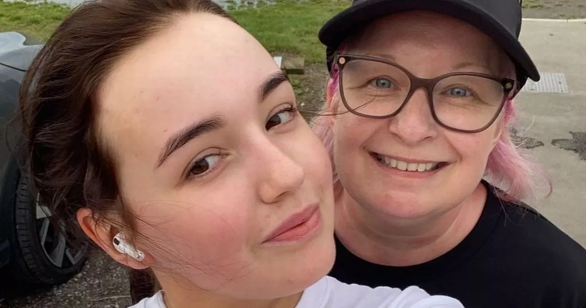 Teen drank five litres of water a day before devastating diagnosis