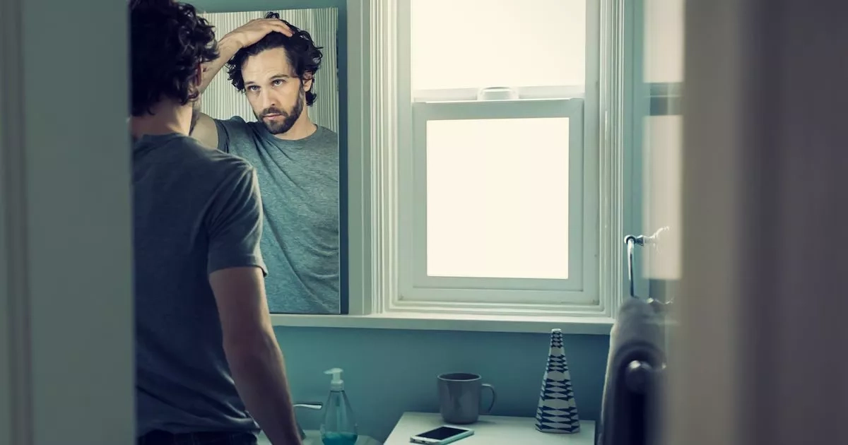 Expert urges men to call doctor straight away if this symptom happens on toilet