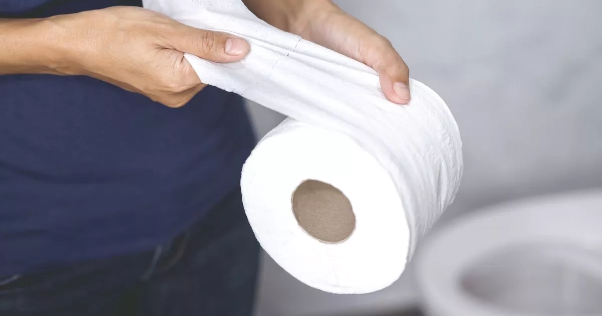 Doctor explains colour poo should be - and the one that means you're ill