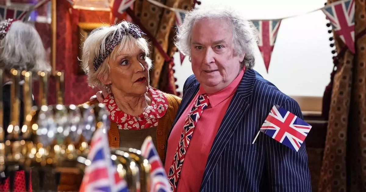 EastEnders fans in tears as soap airs VE Day episode