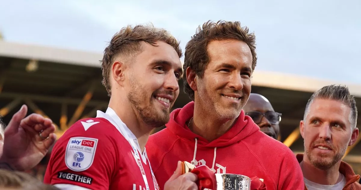 Wrexham boss sends final four-word message to players ahead of Ryan Reynolds' annual tradition