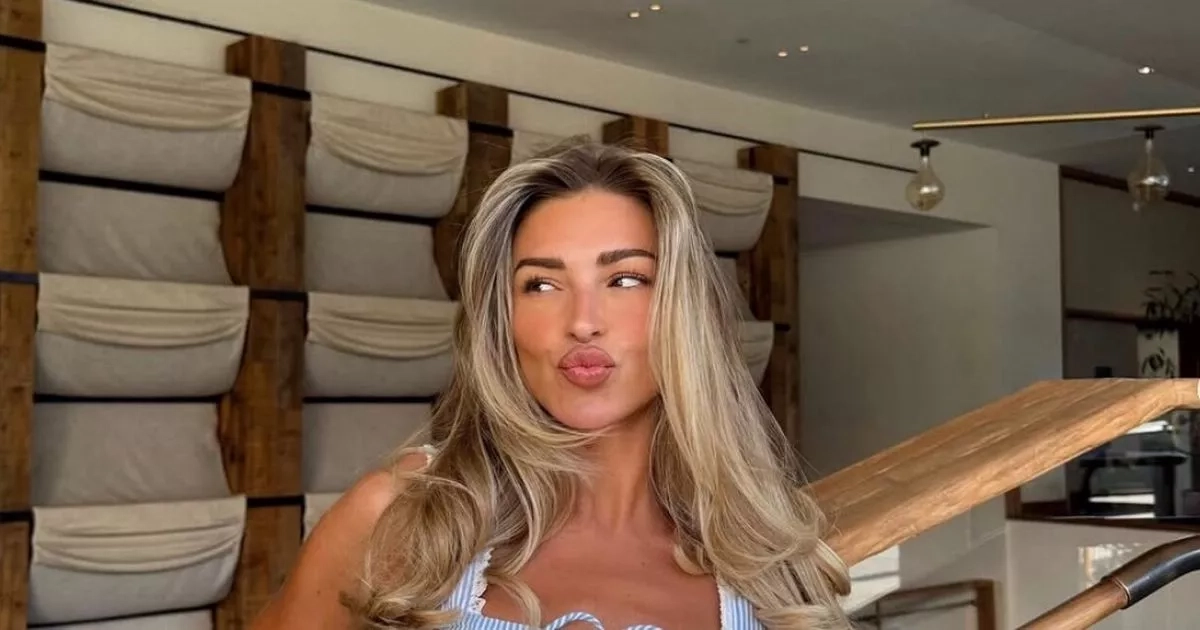 Zara McDermott gets Louis Tomlinson's sisters' seal of approval with sweet gesture