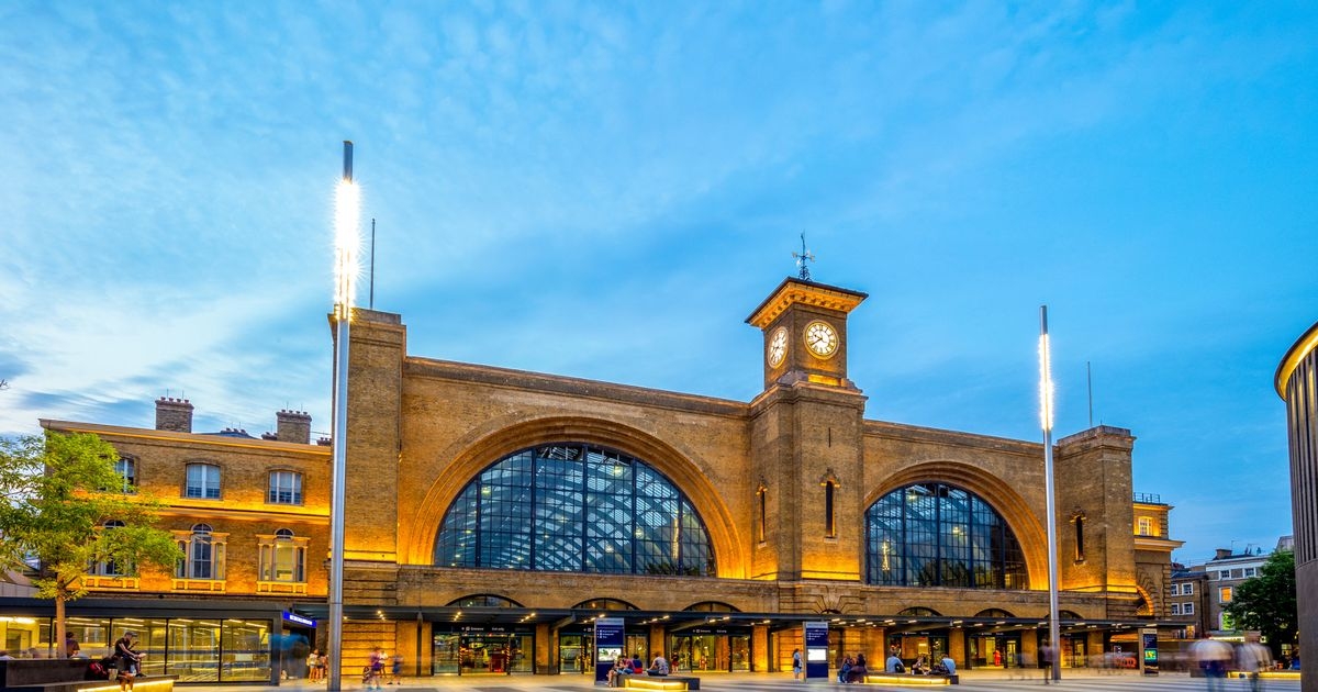 Woman starts rapping at busy station before people realise who it is