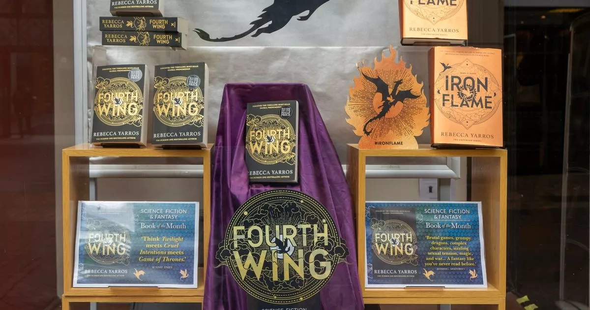 Rebecca Yarros fans 'work out' major character twist in Fourth Wing book four
