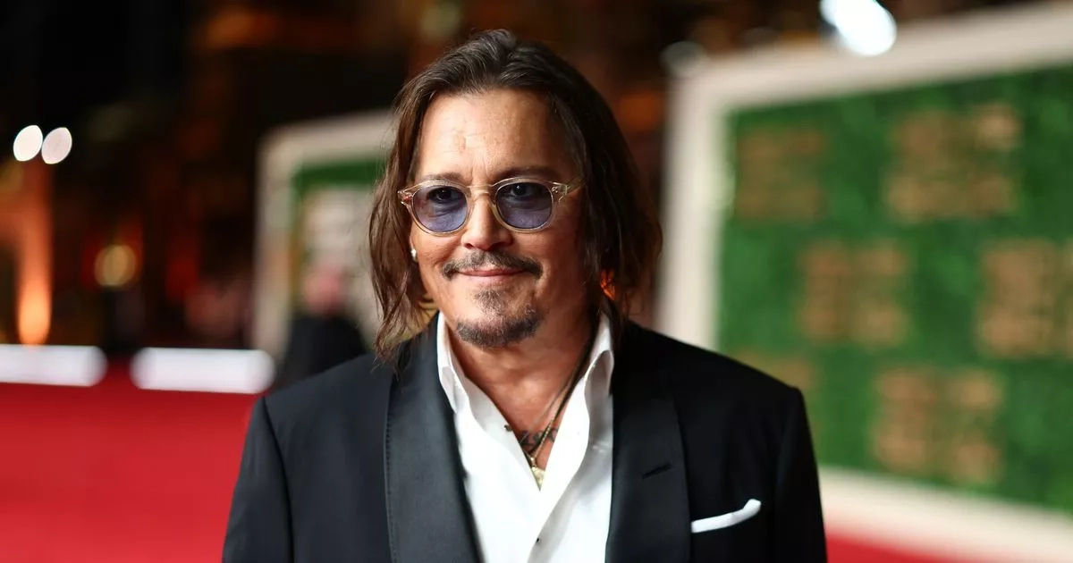 Johnny Depp surprises diners in Tenerife during filming visit