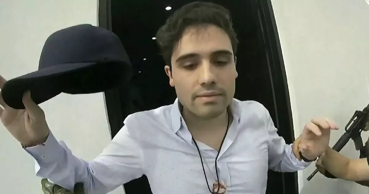 Relatives of cartel boss 'surrender to FBI' as son 'makes bombshell move'