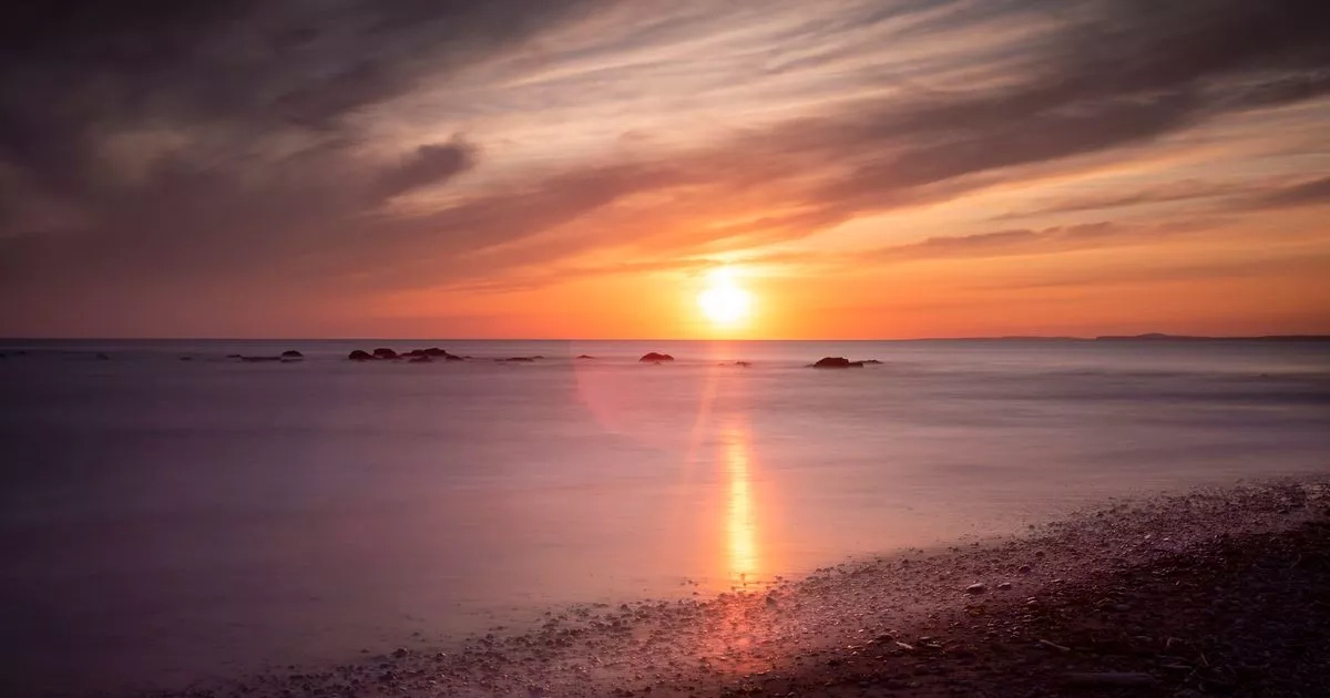 'Deserted' UK beach boasts 3-miles of golden sand but getting there isn't easy