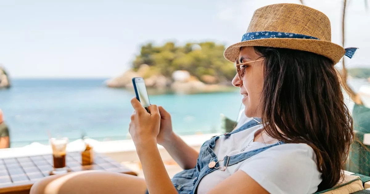 How much using your phone abroad costs as Brits blocked from cheap roaming in EU