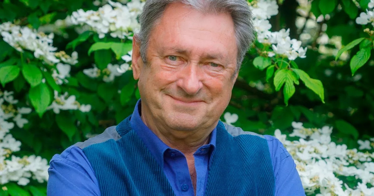 Alan Titchmarsh names five 'must-have' plants that can be added to any garden