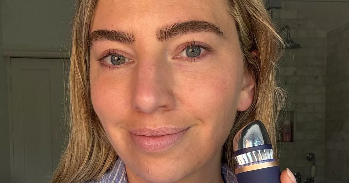‘This cooling face tool instantly soothed my puffy eyes after a long flight'