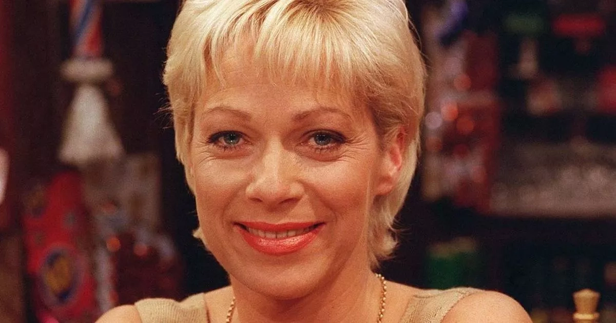 Coronation Street legend 'set for return' as ITV announce special crossover