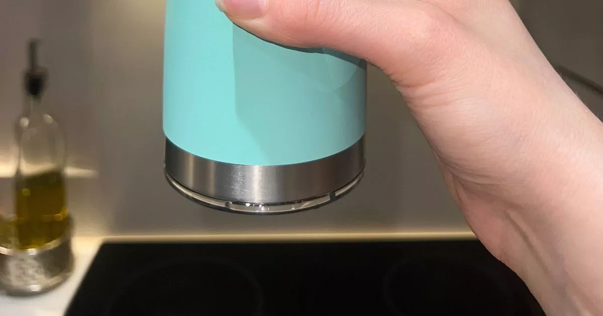 Yeti tumbler that keeps drinks 'ice cool' for hours drops to £4 in sale stack