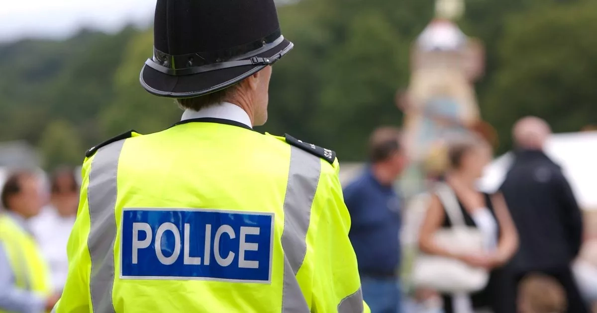 Kids ask policeman to try football challenge and are gobsmacked by his reaction