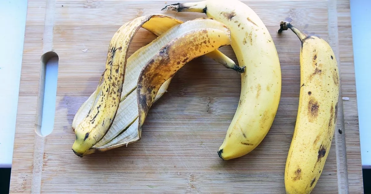 Gardeners urged to save banana skins and soak them in water immediately