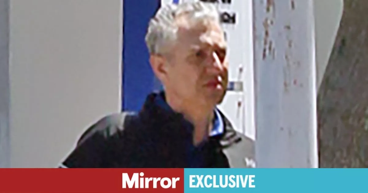 Dad of Brit jailed abroad drops off bag at prison after she gave 'shopping list'