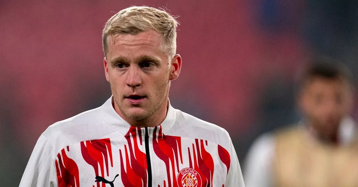 Donny van de Beek points the finger over Man Utd struggles after exit