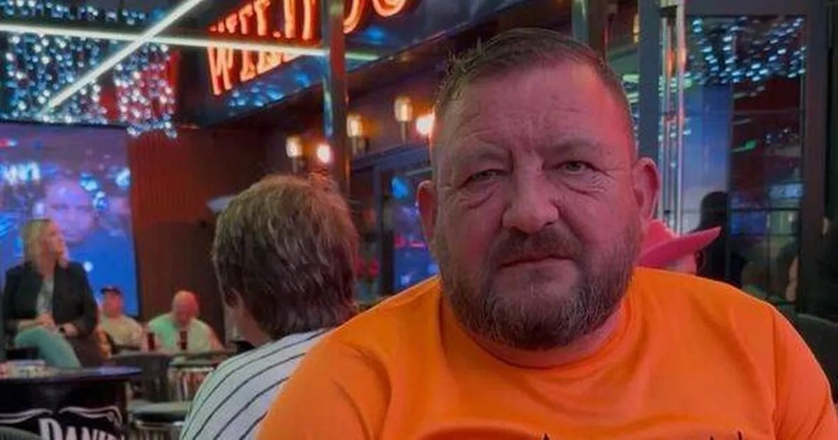 Man orders pint in Benidorm and is amazed when he hears the price