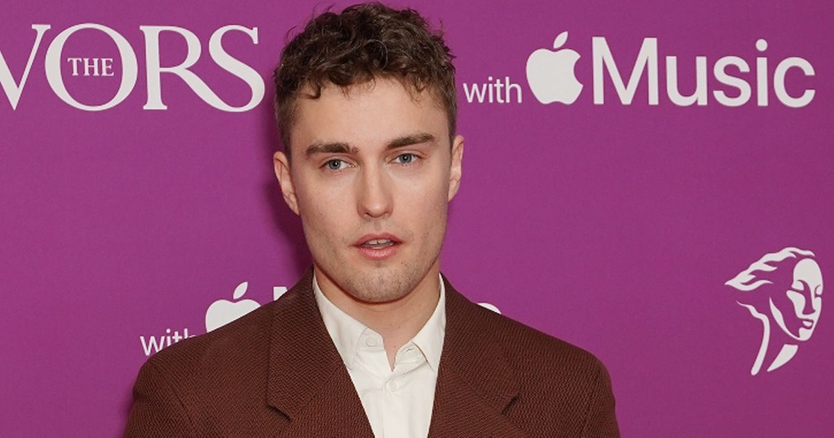 Sam Fender's life off stage – health struggles, 'stoner', and social issues