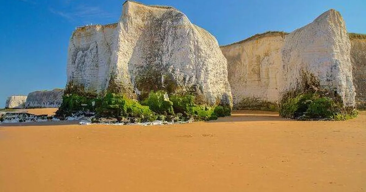 UK's secret exotic paradise sandwiched between two seaside towns