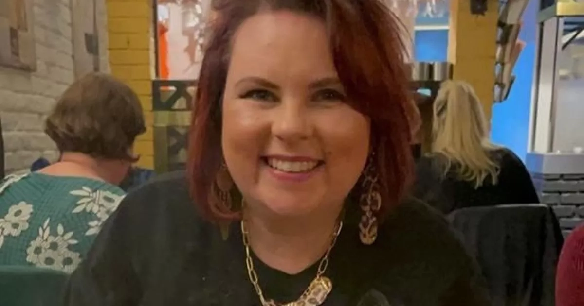 Mum 'tricked' into thinking she'd had gastric band fitted loses 70lbs