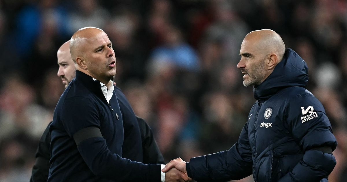 Liverpool dealt transfer blow after Chelsea reach striker agreement over rivals