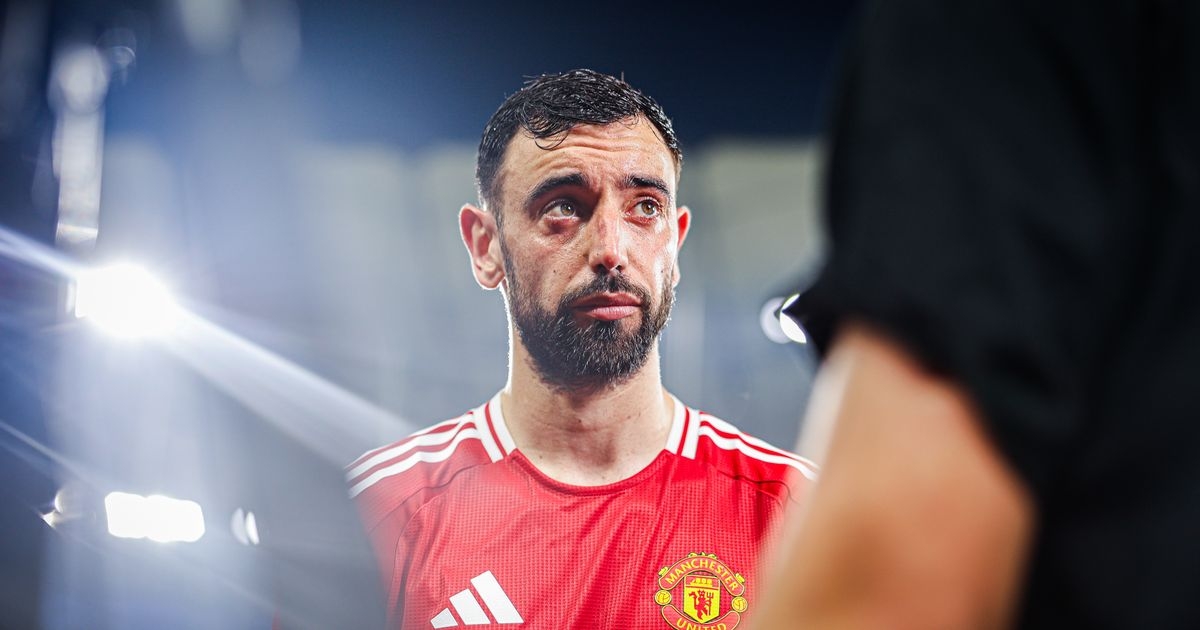 Bruno Fernandes sends message as Man Utd release transfer statement
