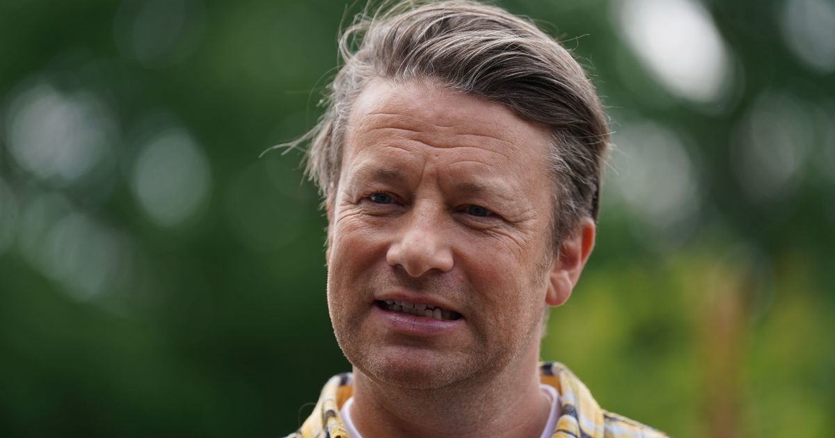 Jamie Oliver felt 'worthless and thick' amid health struggle