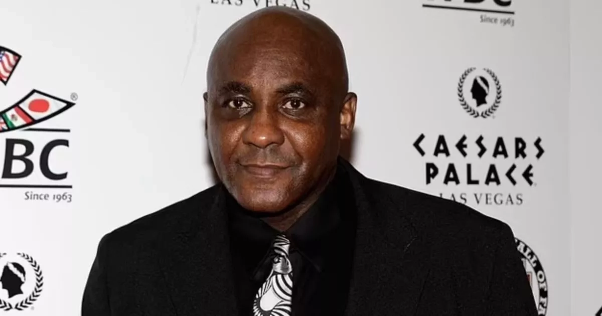 Boxing legend 'The Bodysnatcher' dies at 68 after pulling car off road