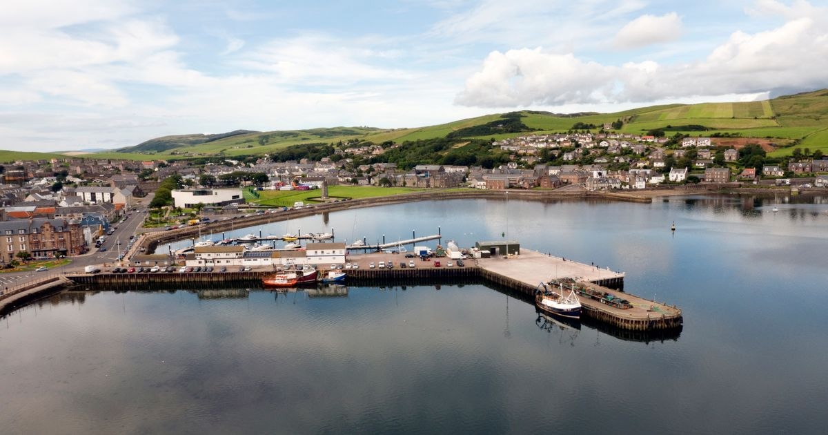 UK's cheapest seaside town surrounded by mountains where houses cost £103k