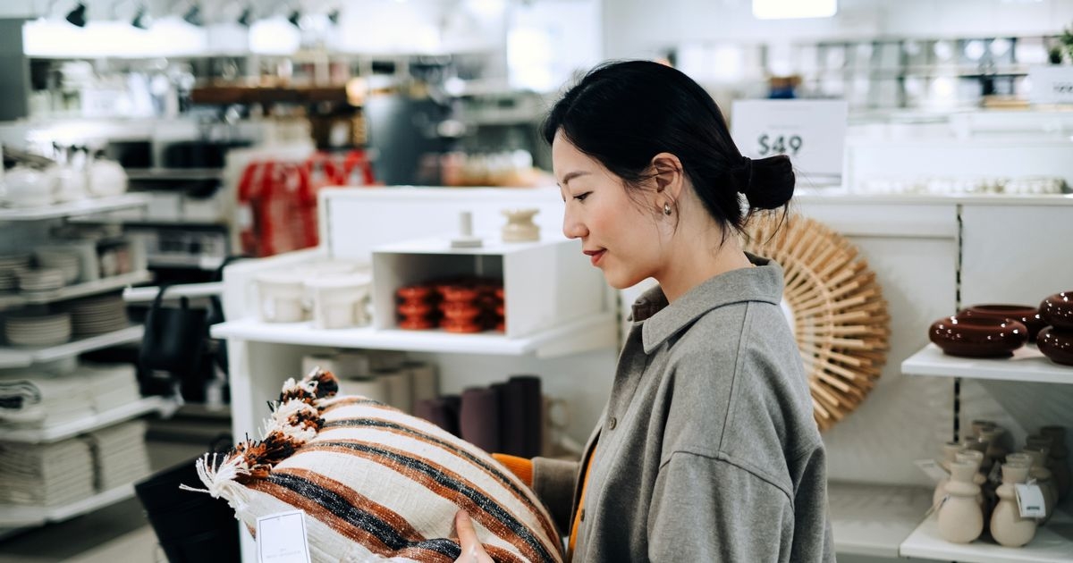 Home Bargains shoppers 'so tempted' to buy 'super stylish' £5 vase