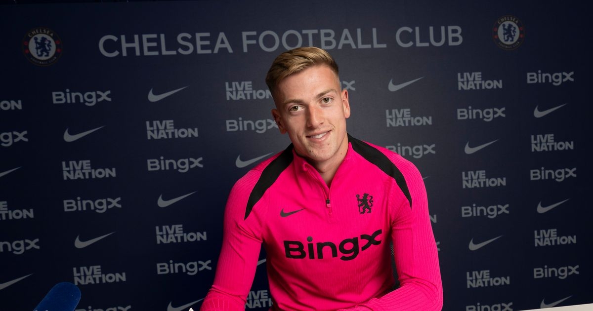 Liam Delap explains why he picked Chelsea over Man Utd in £30m transfer deal