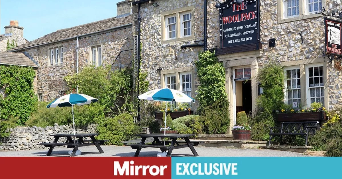 Emmerdale star teases Coronation Street crossover twist after 'discussions'