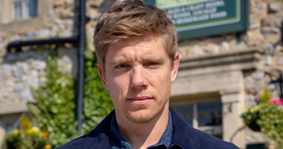 Emmerdale star confirms 'emotional' Aaron and Robert scenes as new twists teased