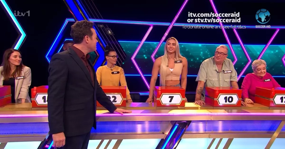 ITV Deal or No Deal star dealt huge blow minutes into charity special