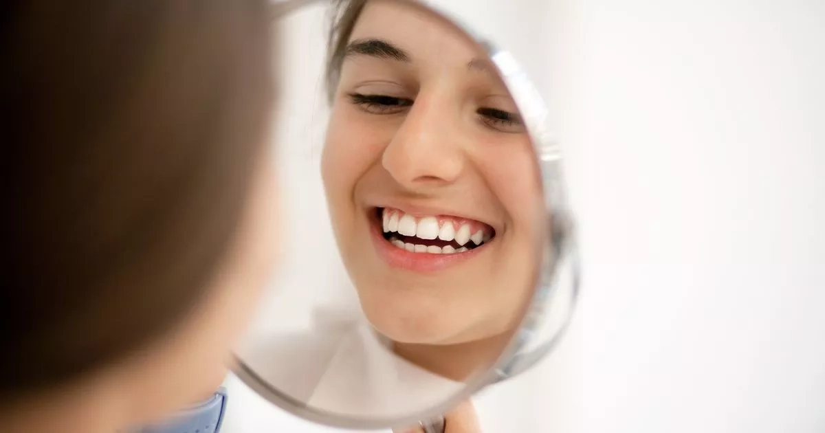 Shoppers 'get compliments' after using 80p teeth whitening strips