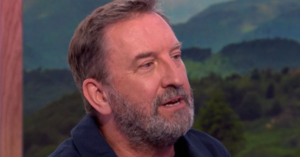 Lee Mack lifts lid on Noel Gallagher 'snub' after meeting on show