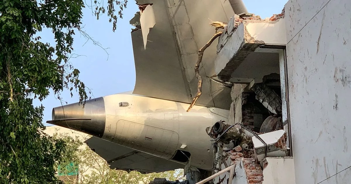 What will experts search for as UK investigators probe Air India crash disaster?