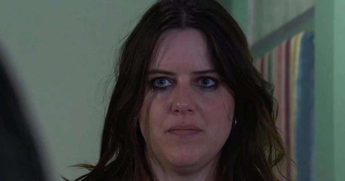 EastEnders fans rumble Zoe Slater has 'secret son already in Walford'
