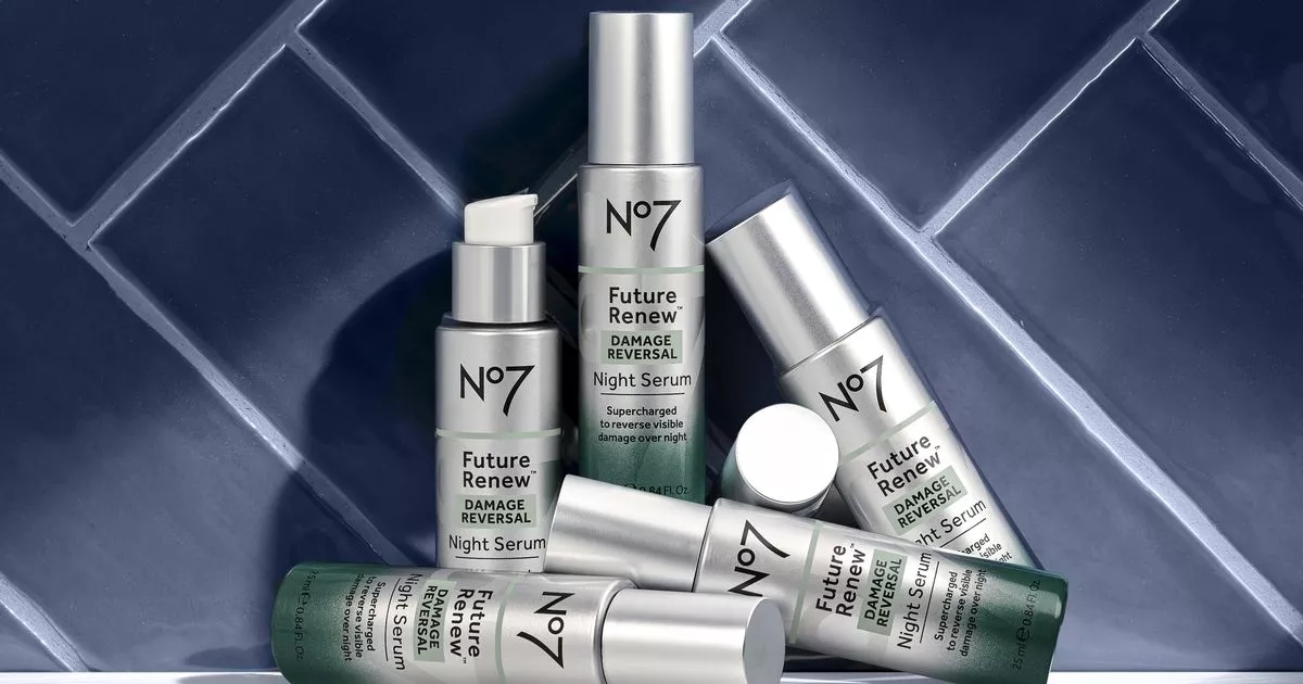 £10 off No7 Future Renew at Boots with this great offer