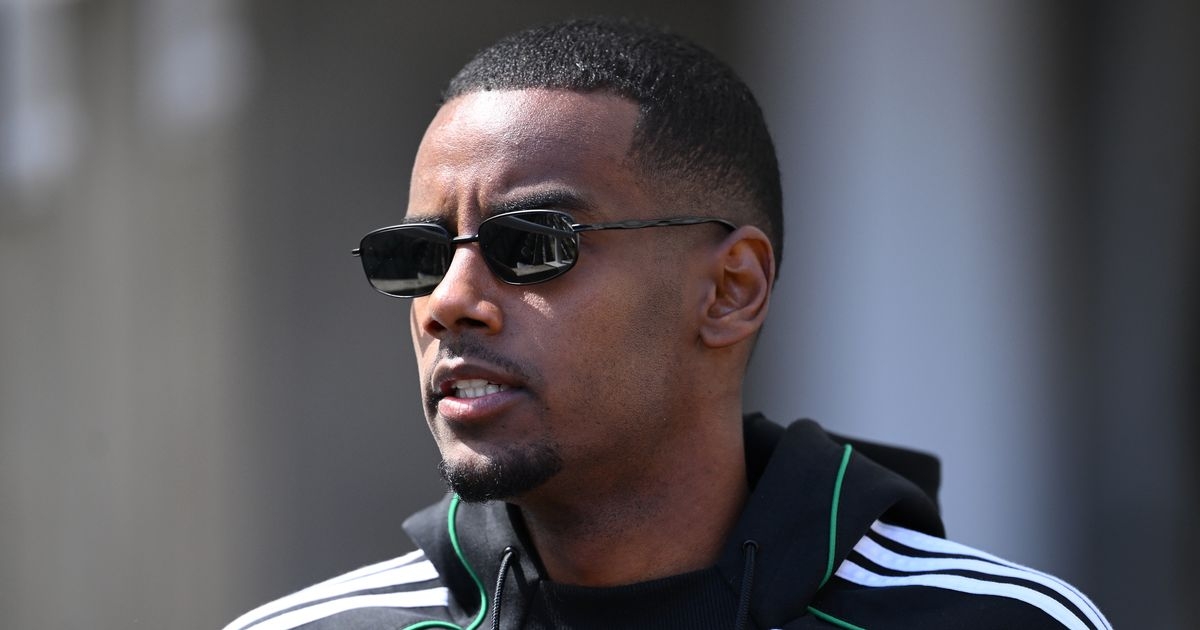 Alexander Isak transfer update as Newcastle stand firm and Liverpool told fee