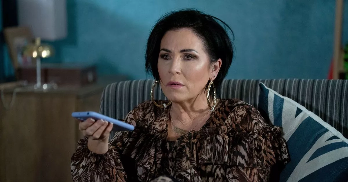 EastEnders' Jessie Wallace breaks down in tears over Zoe Slater's return