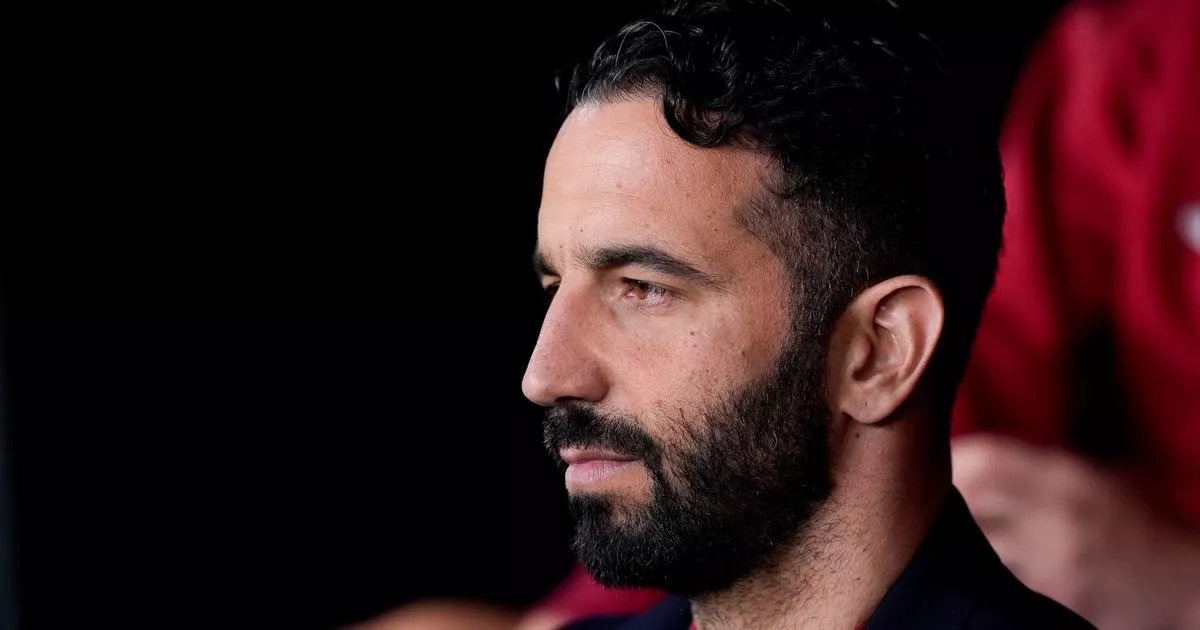 Man Utd told to make surprise transfer for forward with an 'ace up his sleeve'