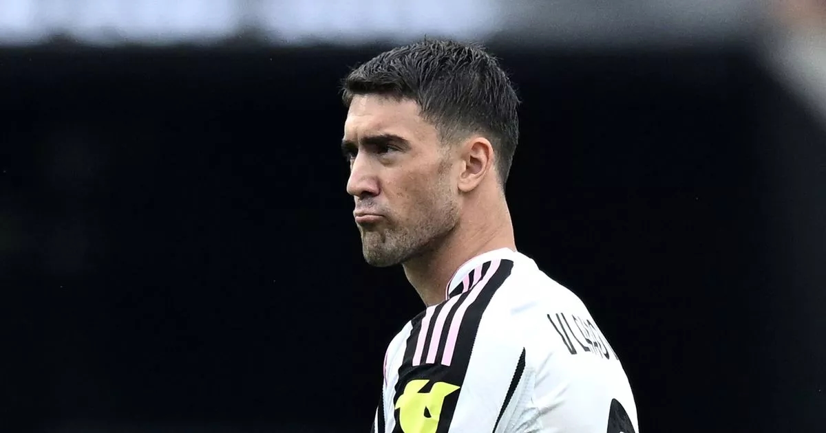 Man Utd target Dusan Vlahovic was completely shown up by £50m ace Liverpool want