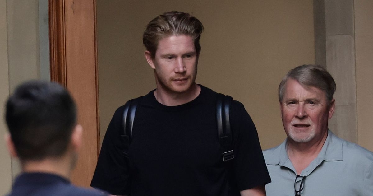 Kevin De Bruyne 'held transfer talks with Liverpool' as Man City impact emerges